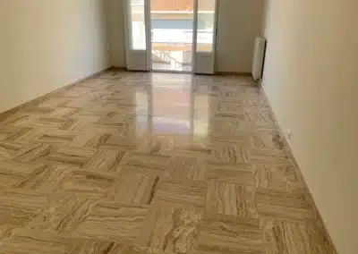 Rénovation et polissage satiné travertin villa à Cannes